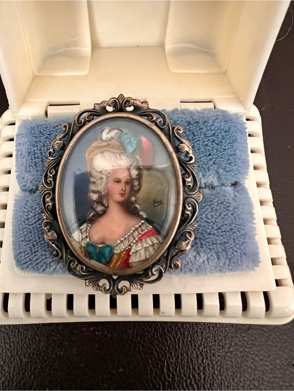 Antique 800 Sterling Silver Hand-Painted Portrait Brooch/Pendant Woman Signed - Picture 2 of 7
